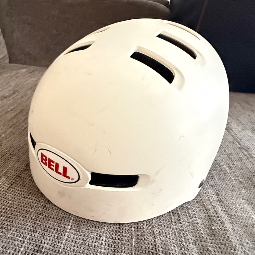 🔴SOLD🔴BELL White Helmet